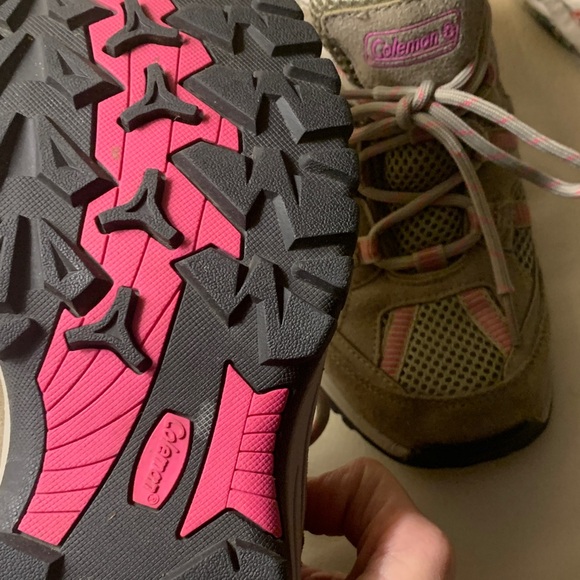 Coleman Woman’s Sneakers in Pink and Tan - Picture 3 of 3